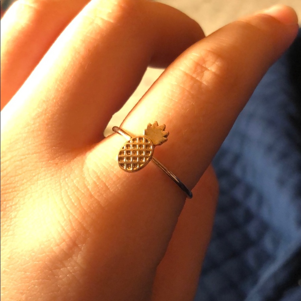 Gold pineapple ring - Picture 2 of 2